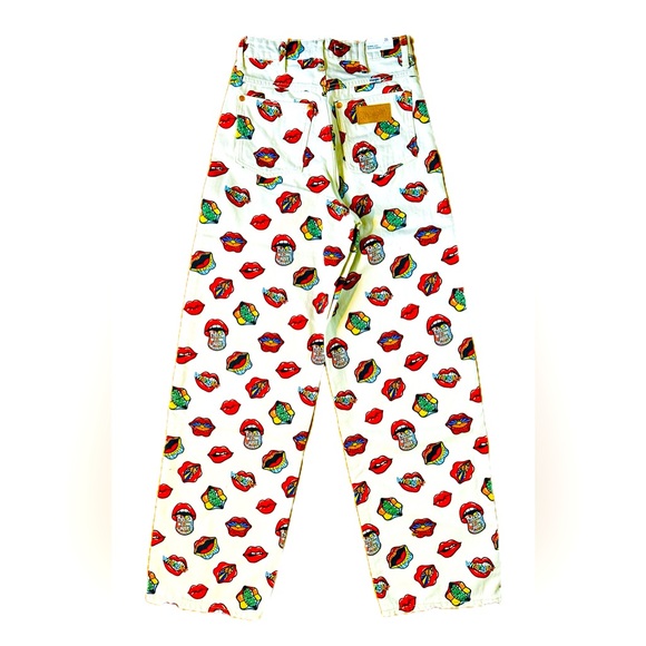 WRANGLER READ MY LIPS ROLLING STONES JEANS - Picture 2 of 5